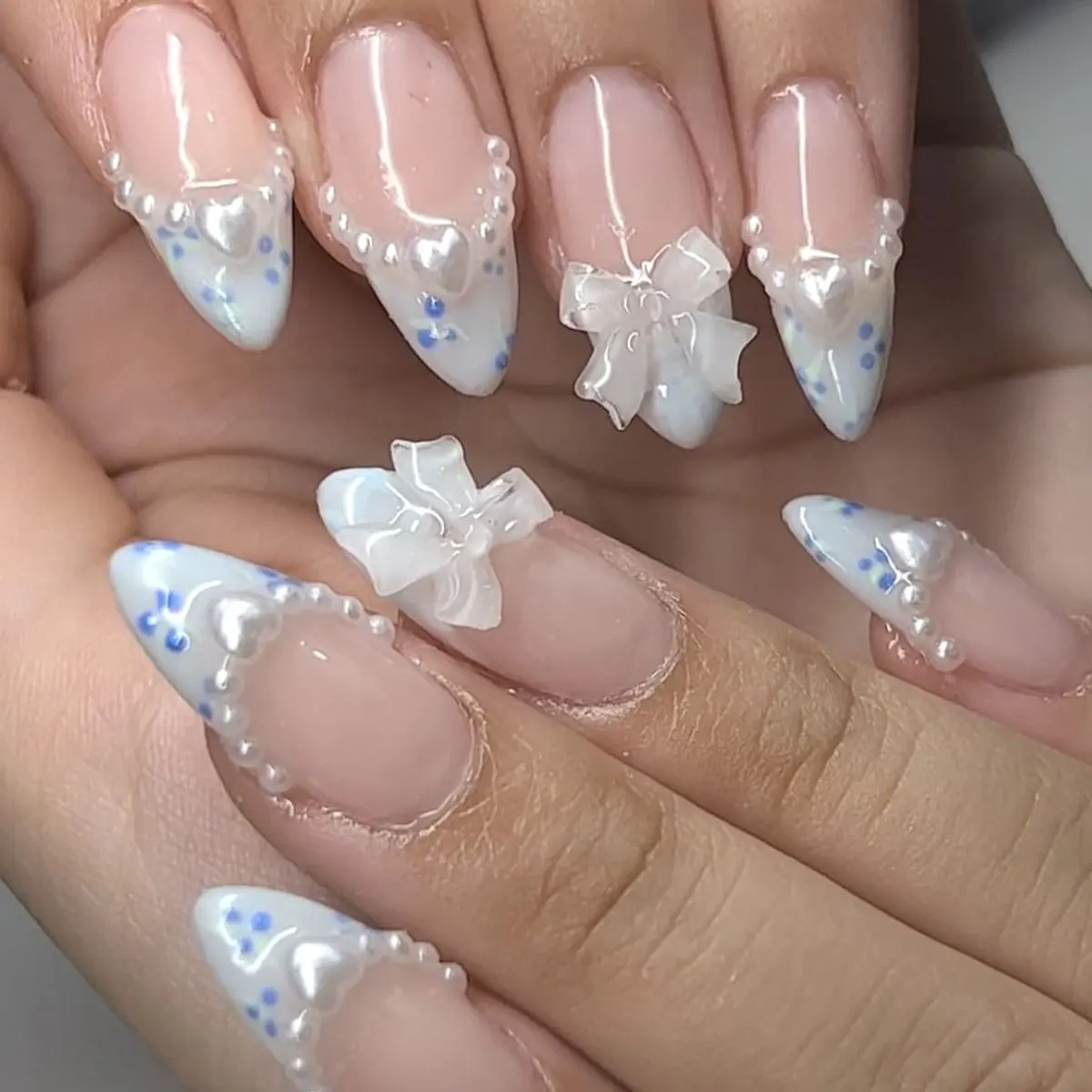 

24pcs Long Almond Fake Nails Tips Wearable Pearl Bow Design French False Nail Art White Press on Nails Sets Finished Manicure