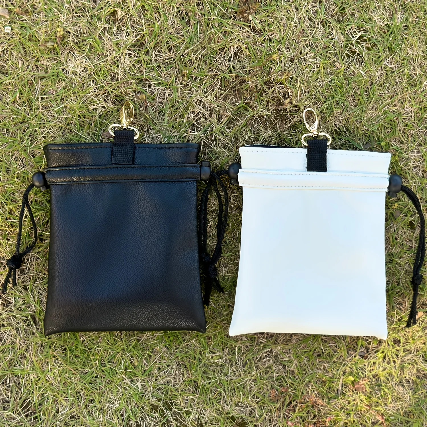 Poker Pattern Drawstring Bag, Golf Bag with Pull Cord Closure, Golf Handbag, Portable Golf Bag, White and Black Available