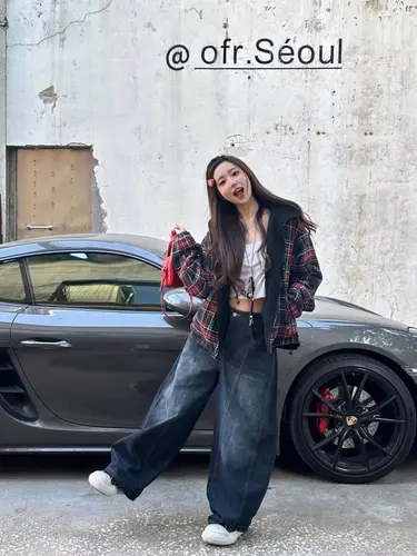 Imagen 2 del producto Vaqueros de retales bordados elegantes y elegantes para mujer, pantalones vaqueros drapeados lavados Vintage, rectos, holgados, adelgazantes, versátiles