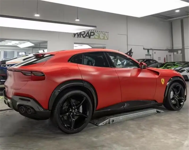 جودة عالية OEM نمط ألياف الكربون الجاف تنورة السيارة الجانب المفسد مناسبة لفيراري Purosangue FUV