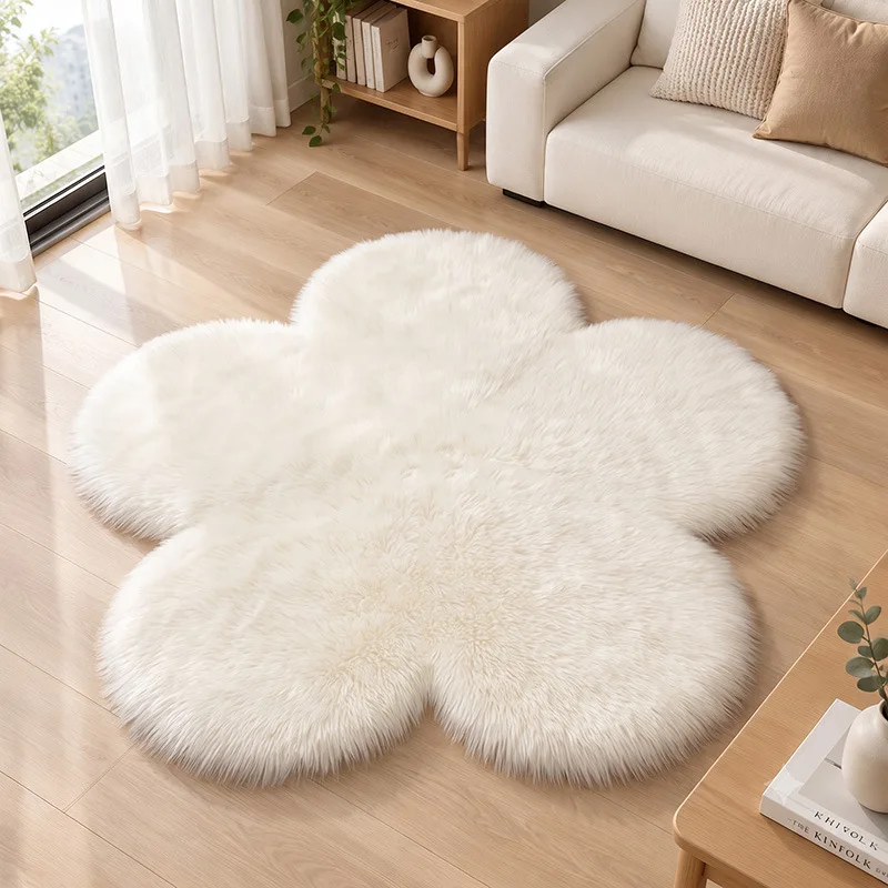 Soft Plush Star Area Rug Thick Non‑Slip Irregular Floor Mat Fluffy Star Shape Carpet for Bedroom Living Room Home Decoration