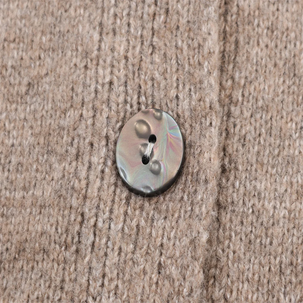 Nuovi abiti autunnali da donna con giacca in maglia con bottoni alla moda dal design in stile europeo e americano