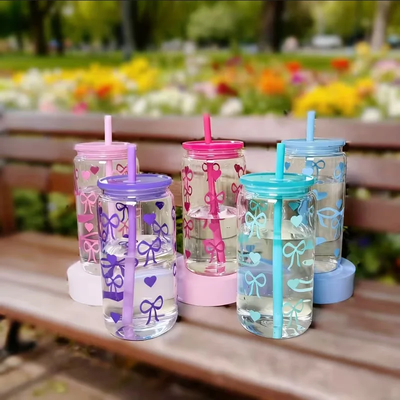 480ml Bowknot Cute Pattern Plastic Water Cup, Drop-Proof School Water Bottle with Straw, High-Value Daisy Water Cup for Gifting