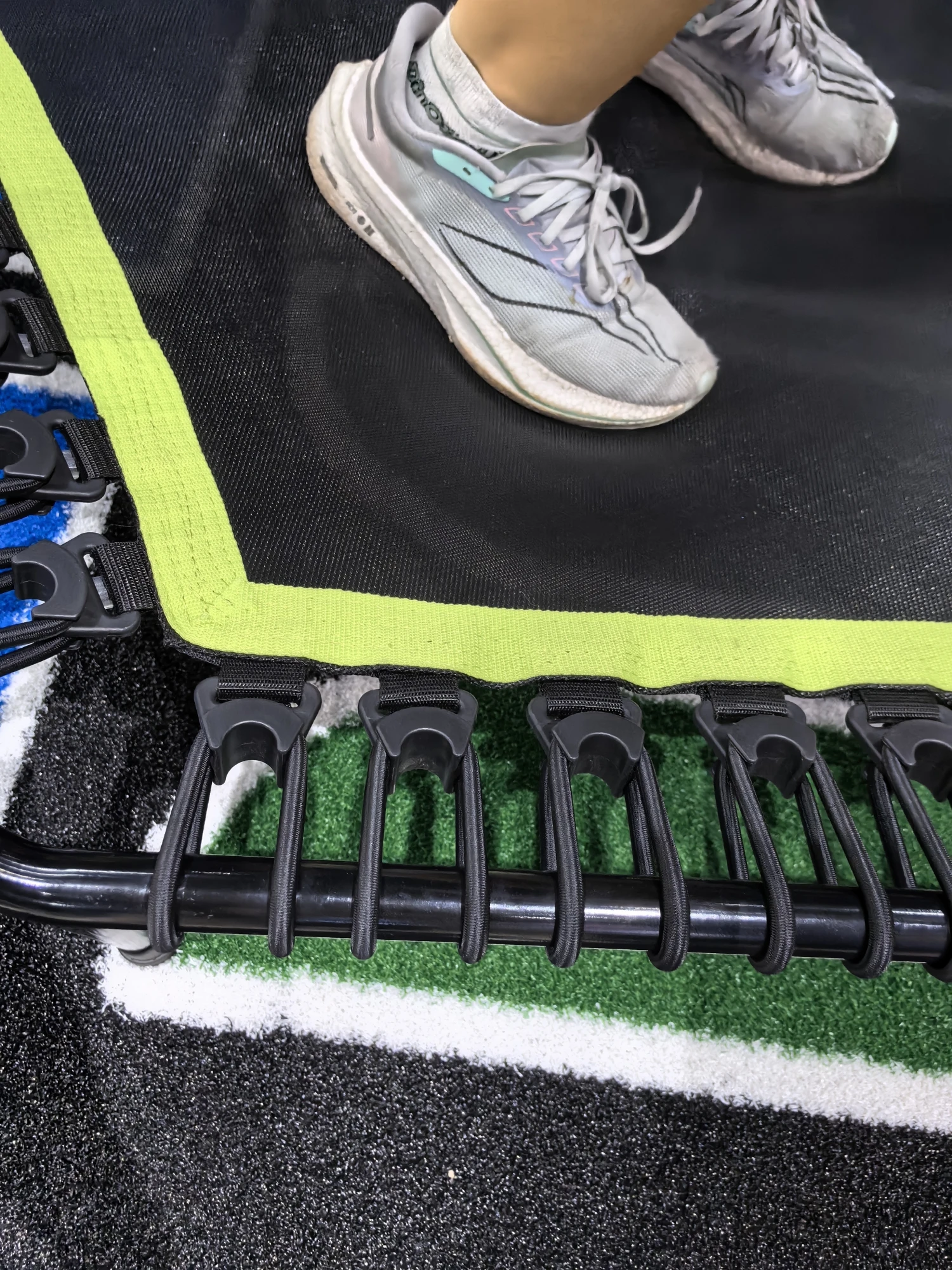 

Foldable Elastic Bed Indoor Fitness Trampoline for Kids for Amusement Park Use for Boys and Girls