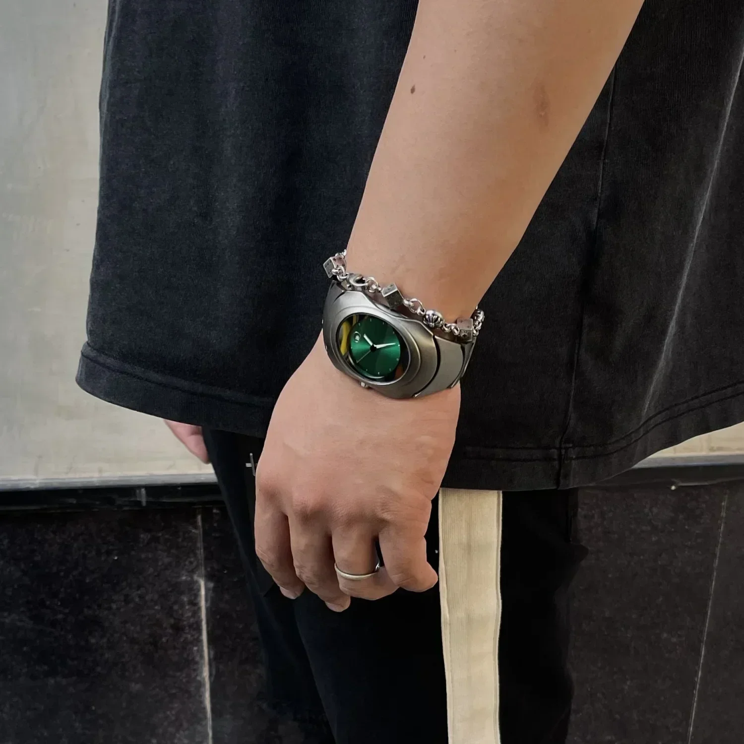 Jam tangan kuarsa Oakley Non Bomb Alien asli untuk pria merk Fashion dengan desain pagani Ins Premium dengan logo