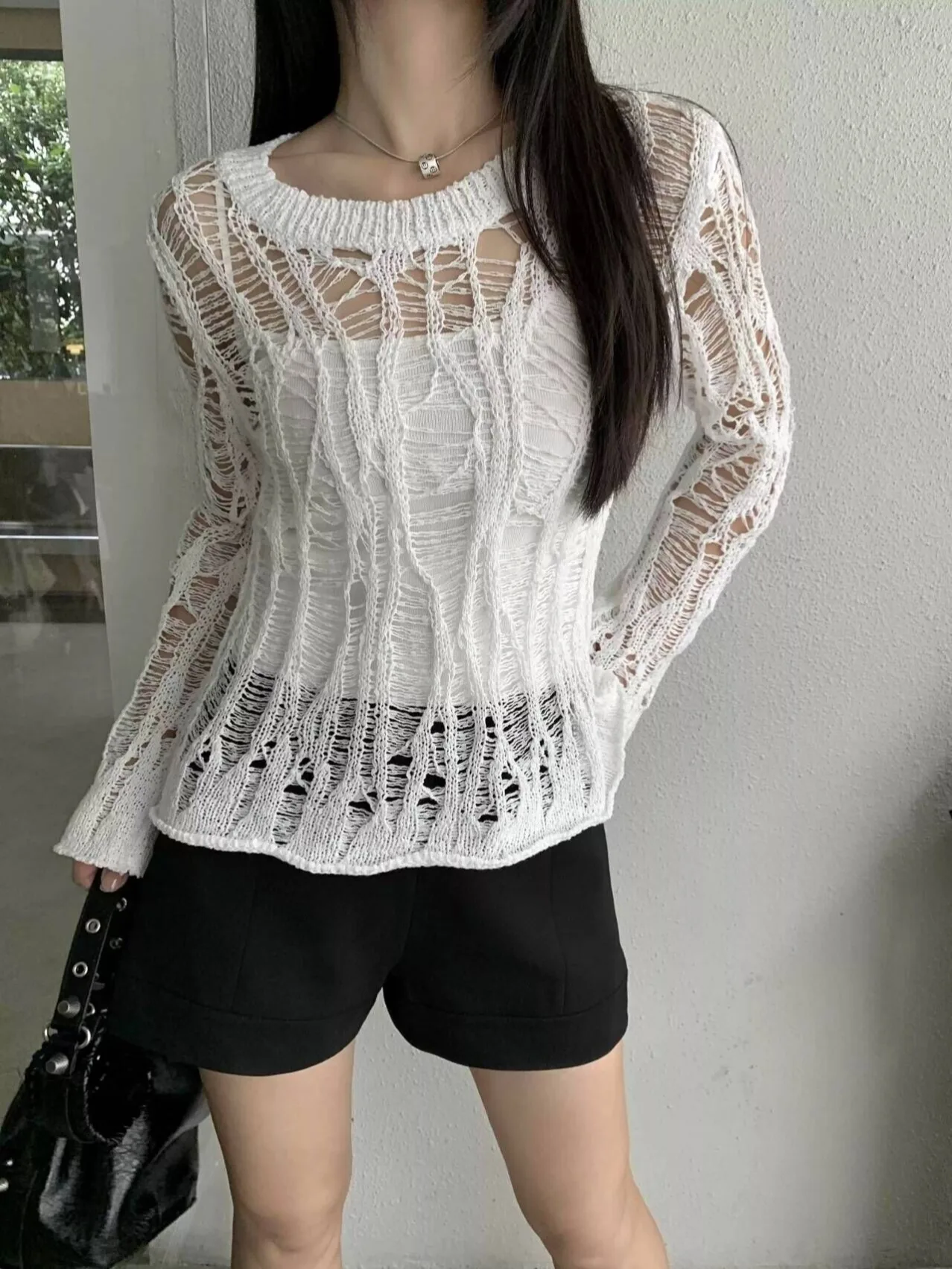 

New Round Neck Hollowed Out Pullover Long Sleeved Knitted Sweater Women Spring Autumn Loose Tops And Vest Two Pieces Set N31