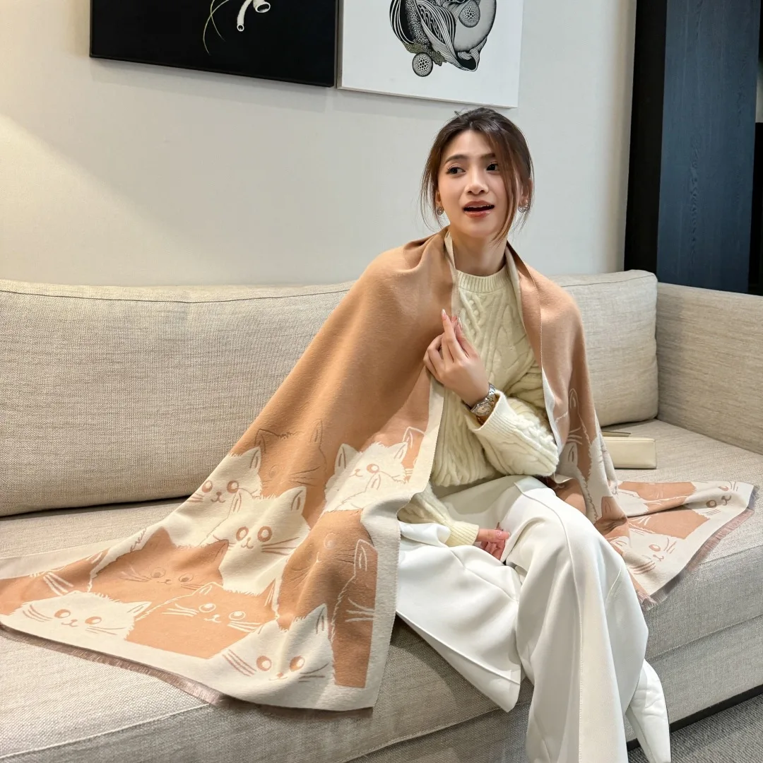 Cashmere high-end scarf women's air-conditioned room shawl to keep warm autumn and winter dual-purpose scarf tide
