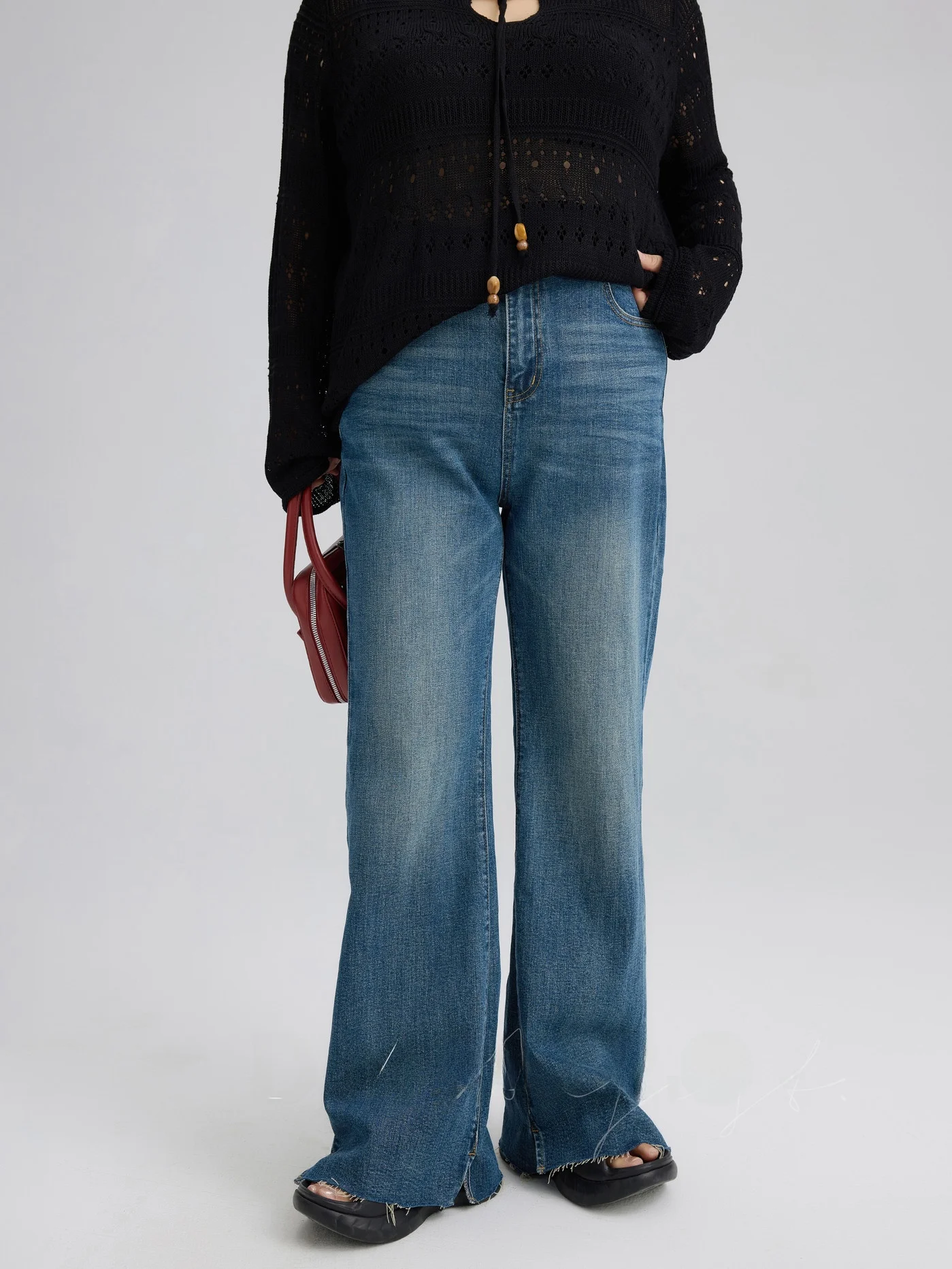 

Женские джинсы больших размеров с высокой талией, расклешенные, скрывающие недостатки фигуры, свободного кроя, повседневные, осенняя новинка