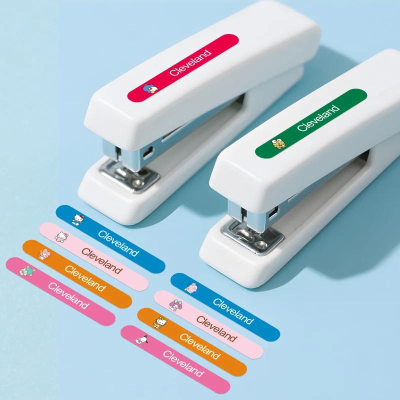 ملصقات اسم سانريو المخصصة، ملصقات مقاومة للماء مخصصة للوازم المدرسية، موسم العودة إلى المدرسة، فكرة هدية عيد الميلاد