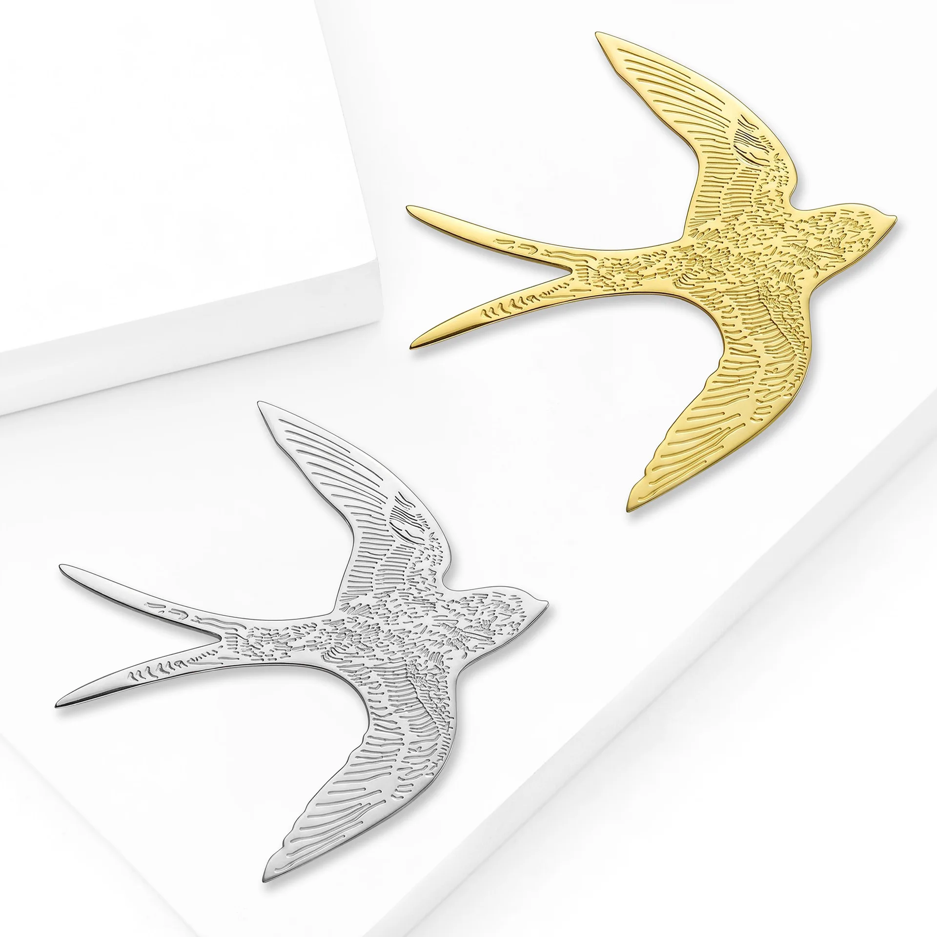 1PC Minimalist Swallow Bird Brooch Pin Delicate Etched Flying Bird Lapel Pin Classic Gift Birthday Anniversary Daily Wear