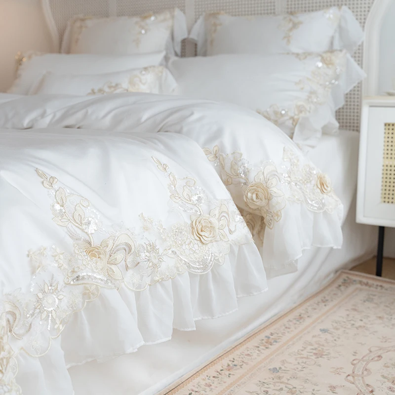 

White Lace Embroidery Bedding Set Korean Style Princess Wedding Bedclothes Solid Color Duvet Cover Bed Sheet Pillowcases Cotton