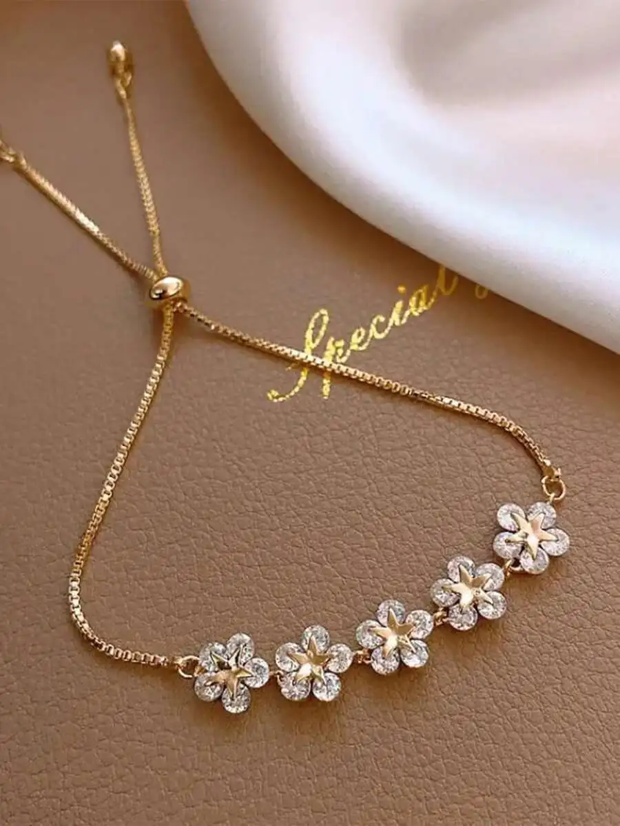 1pc 5-Flower Decor Star Rhinestone Adjustable Bracelet, Gold Metal Chain, Suitable For Women Daily Wear, Valentine's Day Gift (Alloy Material, Please Handle With Care, Avoid Excessive Pulling)