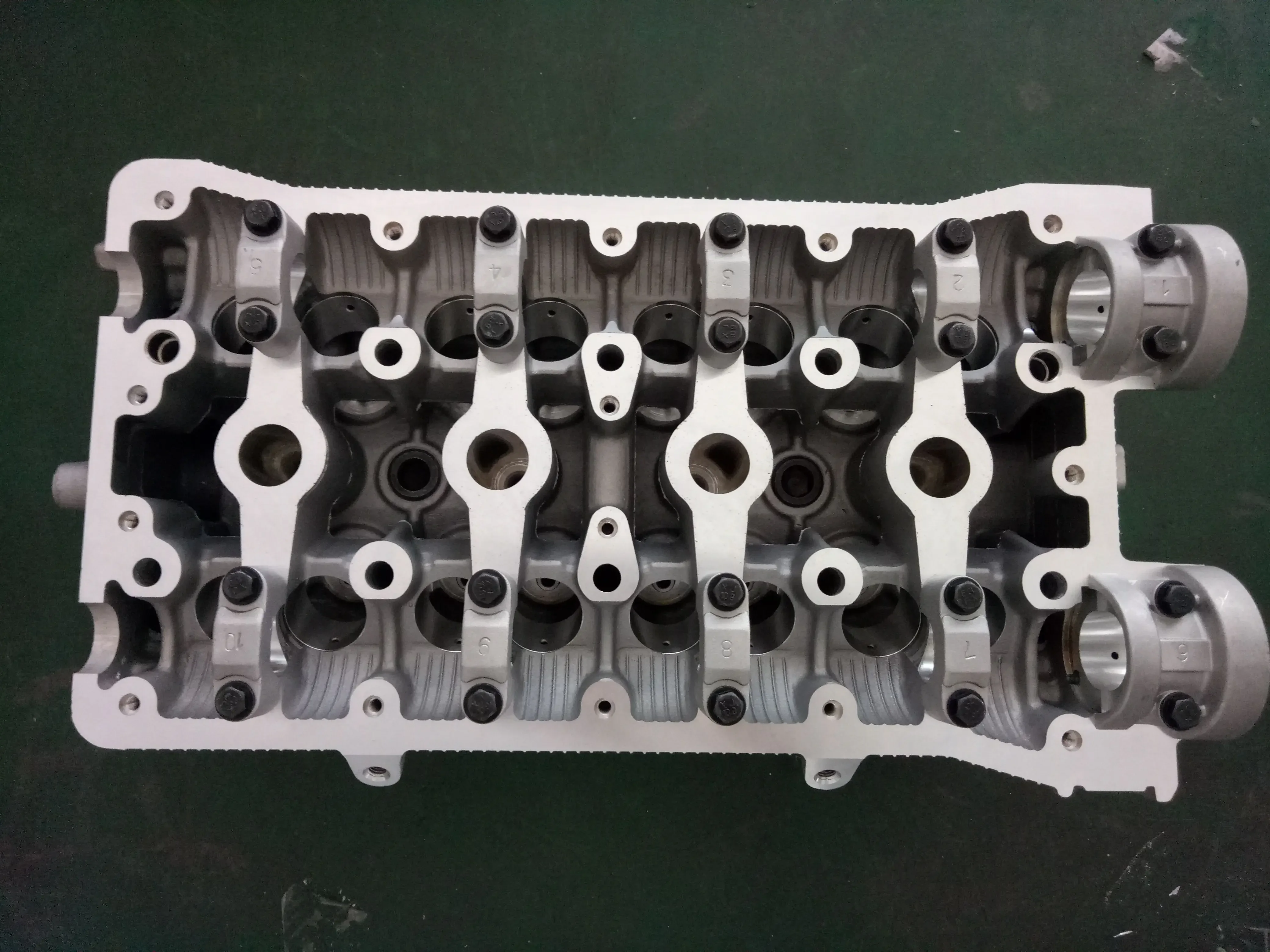 Manufacture GM Cylinder Head 96378691 96389035 16V F16D3 For BUICK And CHEVROLET