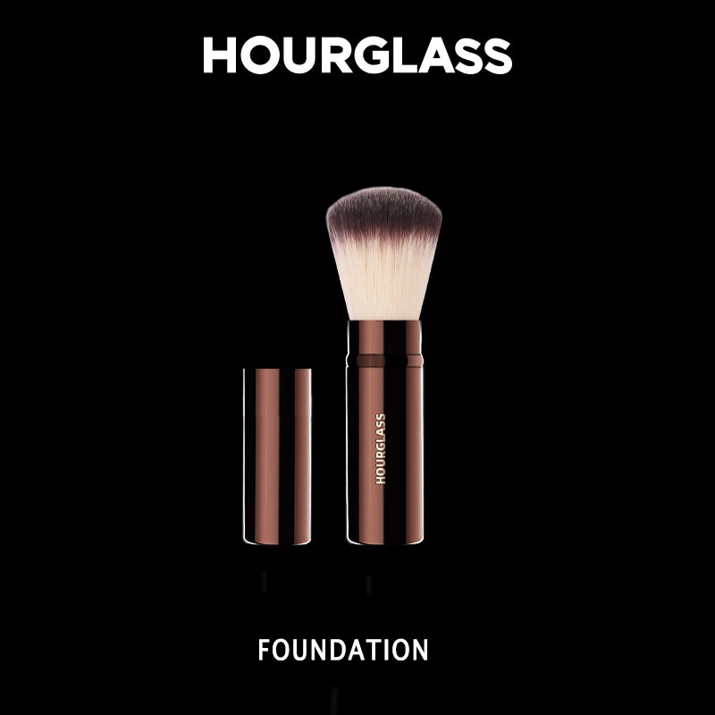 

Hourglass Retractable Foundation Makeup Brush Soft Flawles Blush Soft and Skin-friendly Fashion Design Metal Handle Kabuki