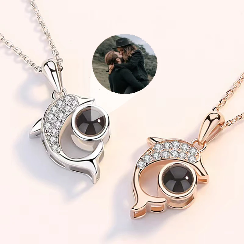 

Custom Couple Love Memory Necklace Dolphin Projection Photo Pendant Collarbone Chain Commemorative Day Gift Jewelry