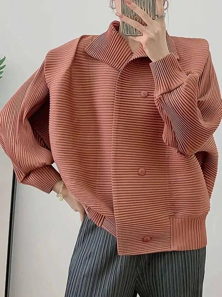 New 2025 Spring Pleated Short Coat Women's Casual Style Loose Big Collar Single Breasted Elastic Outwear Jacket 2NVEQ