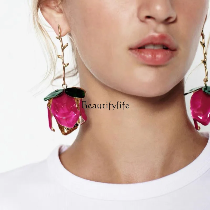 

Tulip metal earrings dripping oil three-dimensional flower light luxury exaggerated catwalk earrings