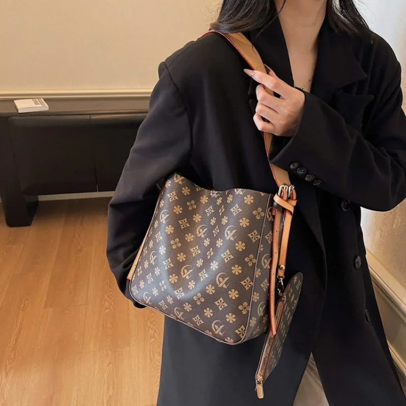 

Роскошная женская сумка через плечо из кожи с орходовым принтом и элегантным модным повседневным современным стилем ​