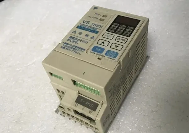 CIMR-XCAA20P1  0.1KW 220V   inverter ,  In good working condition, free shipping   a
