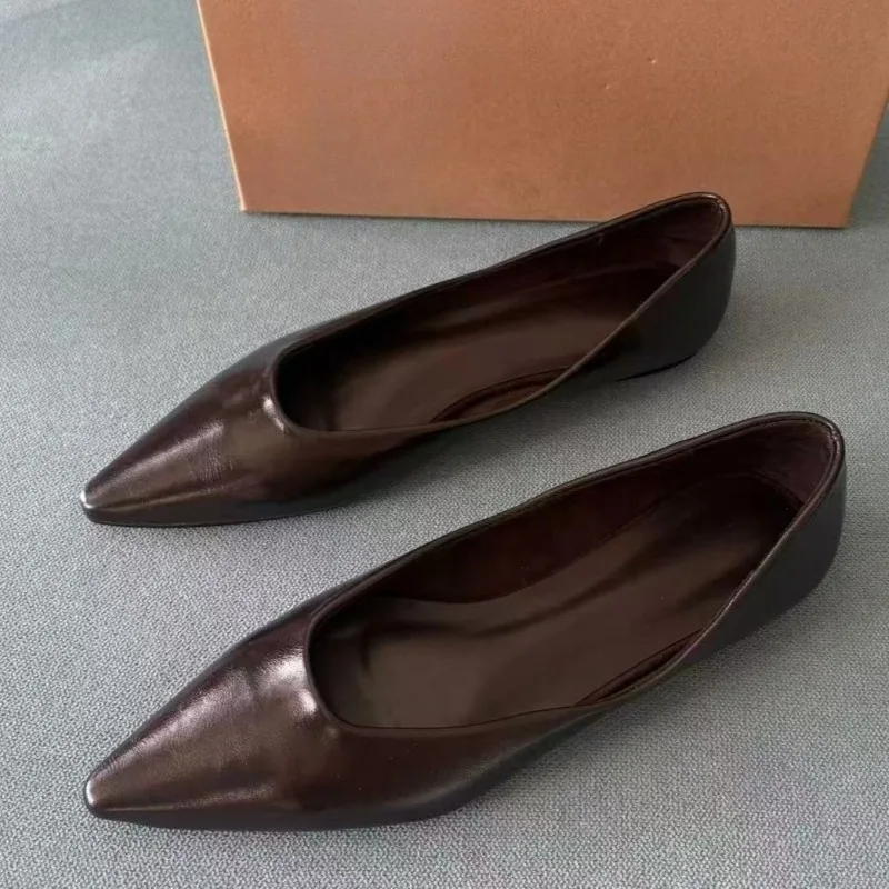 

2025 Autumn Pointed Toe Office Work Women Shoes Concise Design Soft Leather Slip-On Shallow Casual Brand Retro Flats for Female
