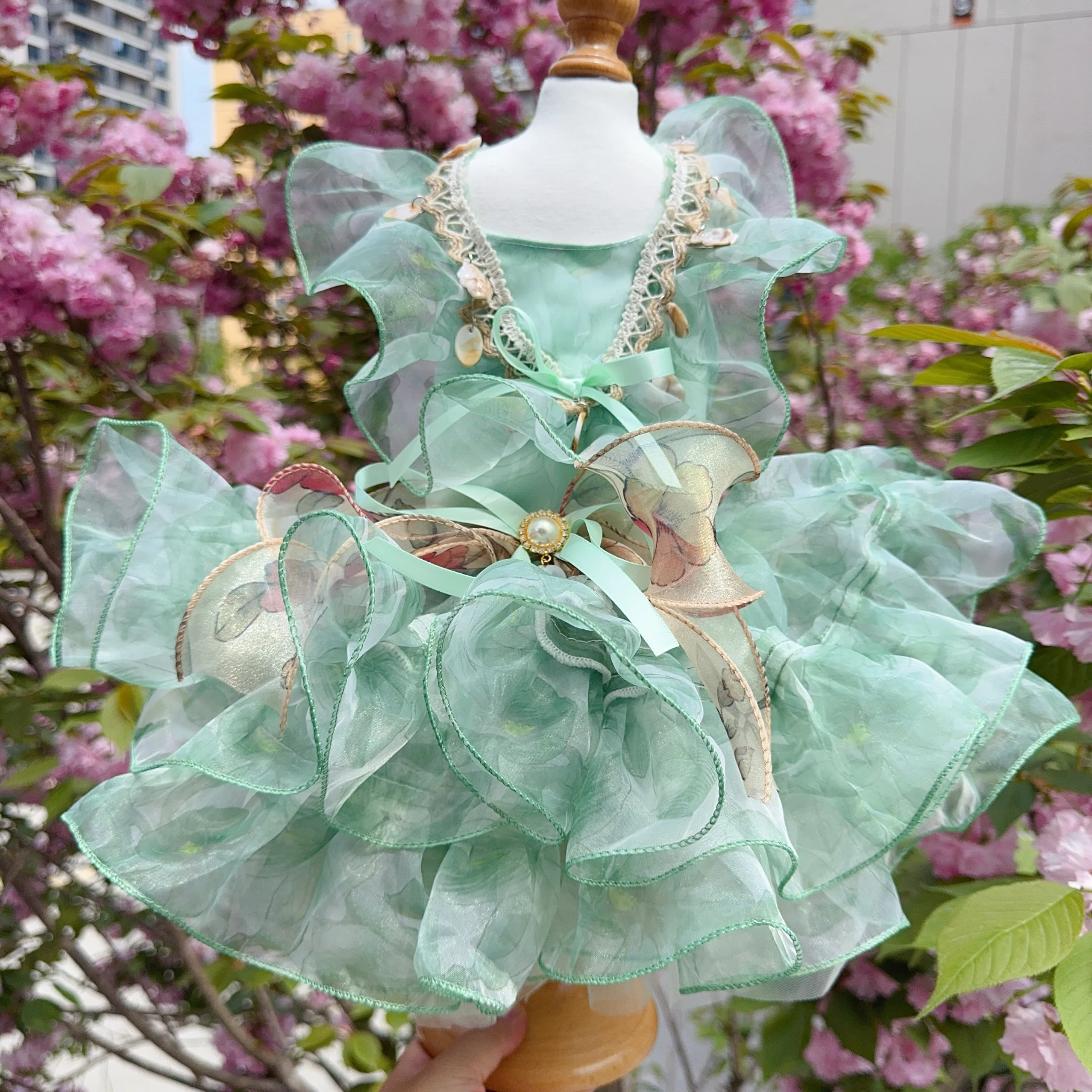 

Summer Luxury Pink Green Puppy Dog Cats Clothing Chihuahua Handmade Lace Sling Princess Dresses For Small Medium Dog Pet Clothes