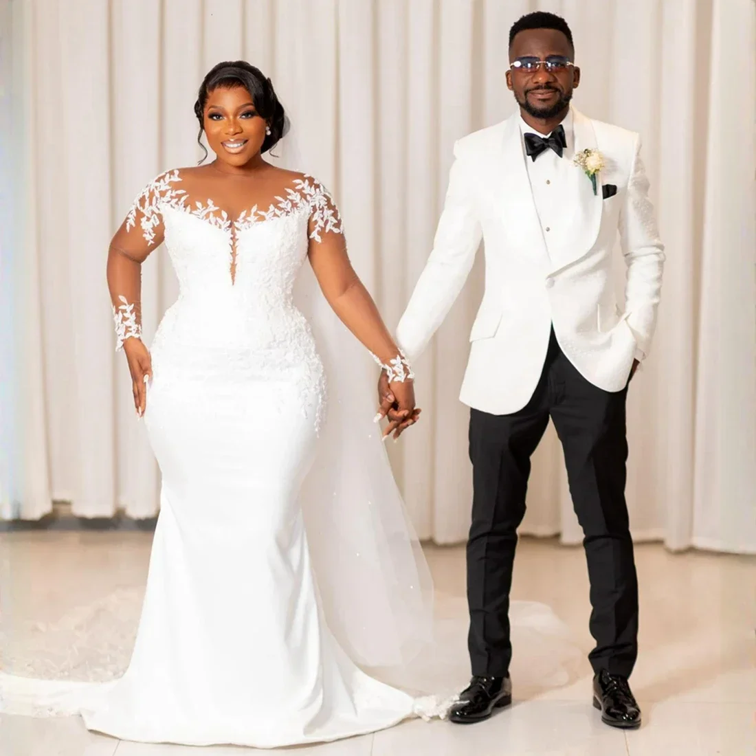 Luxury Sheer O-neck Plus Size Lace Appliques Mermaid Wedding Dress Long Illusion Sleeves Robe De Mariée Tulle  Bridal Gown