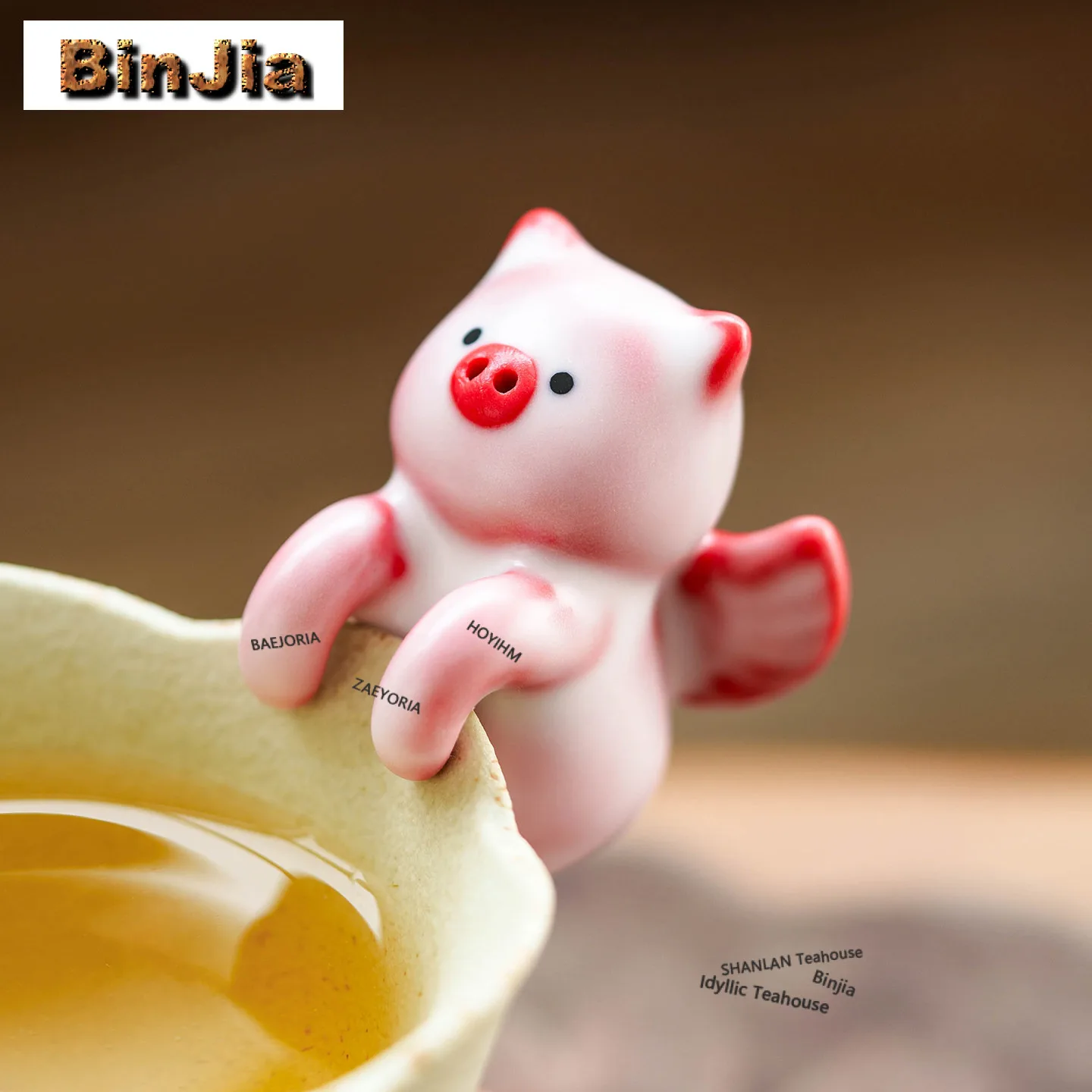 Lard Jelly Flying Fortune Pig Tea Pet Traditional Lucky Model Tea Figurine Play Toys Tea Statue Ornaments Desktop Workmanship
