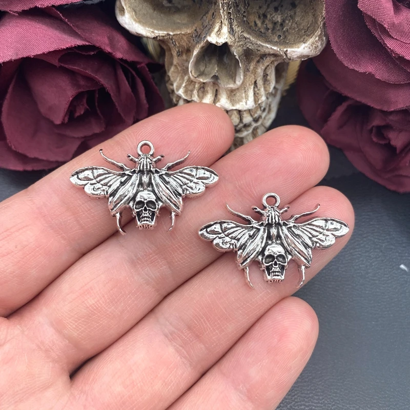 6 Stück 34*22mm Gotischer Totenkopf-Motten-Anhänger, Wicca-Insekten-Anhänger, Statement-Totenkopf-Motten-Anhänger für Schmuckherstellung, DIY-Schmuckzubehör – Detail 2
