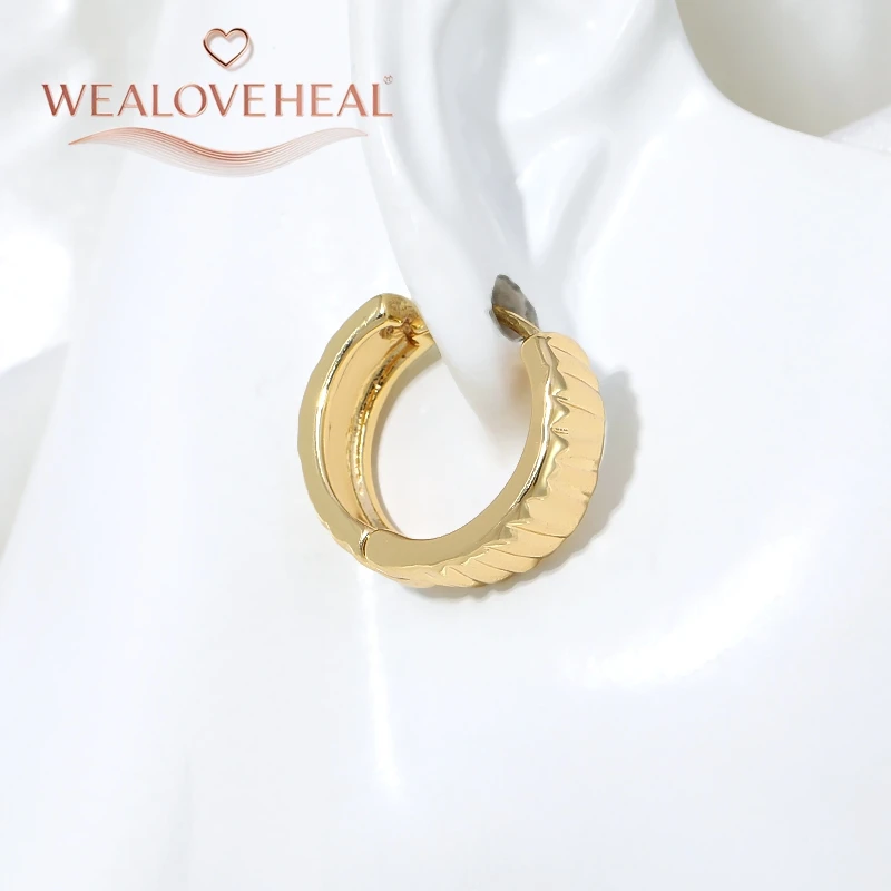18K vergoldete Messing-Huggie-Ohrringe für Damen, minimalistisches plissiertes Design, perfekt für französische Partys, den Alltag und als Geschenk. – Detail 20