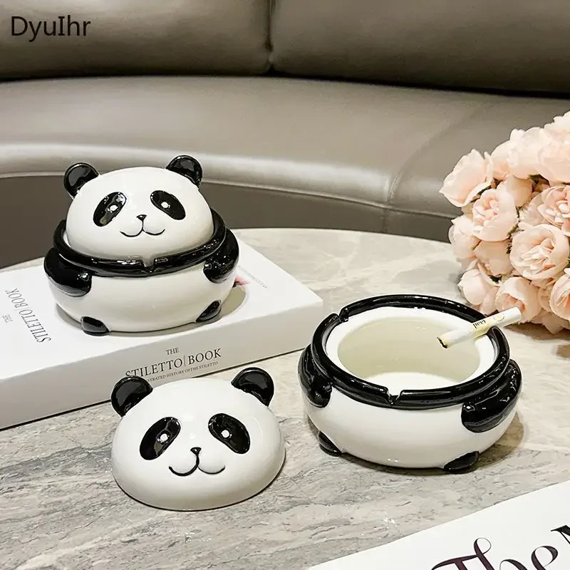 

Пепельница с милой пандой, мультяшная керамическая пепельница, украшения для домашнего рабочего стола, аксессуары для курения, 1 шт., керамическая пепельница