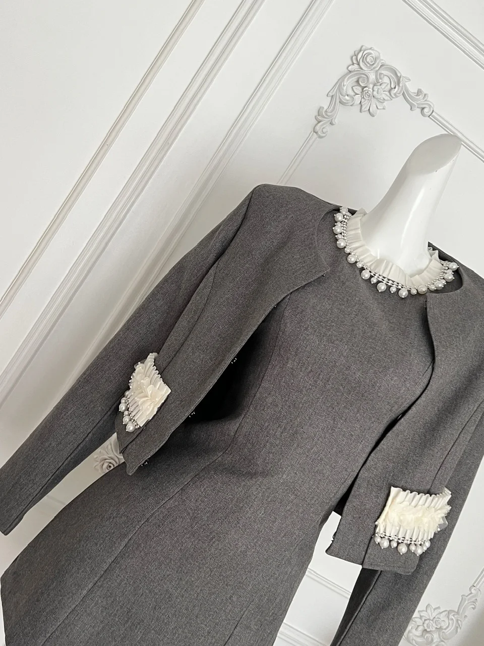   مزين ort Sve Long Sve Jaet and Vest Dr Autumn Faion ملابس نسائية من الخرز الثقيل للعمل الخشبي...