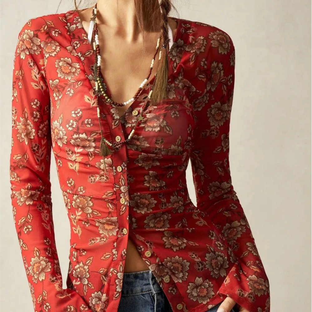 

Fashionable Shirt Bohemian Style Printed Retro Elegant Fashionable Spring Summer V-neck Long Sleeved Single Breasted Short Top