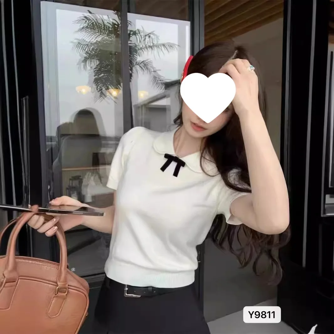 

Новинка 2025 года, нежный модный летний короткий вязаный свитер с короткими рукавами и детским воротником с бантом на талии и вышивкой для женщин Wh4