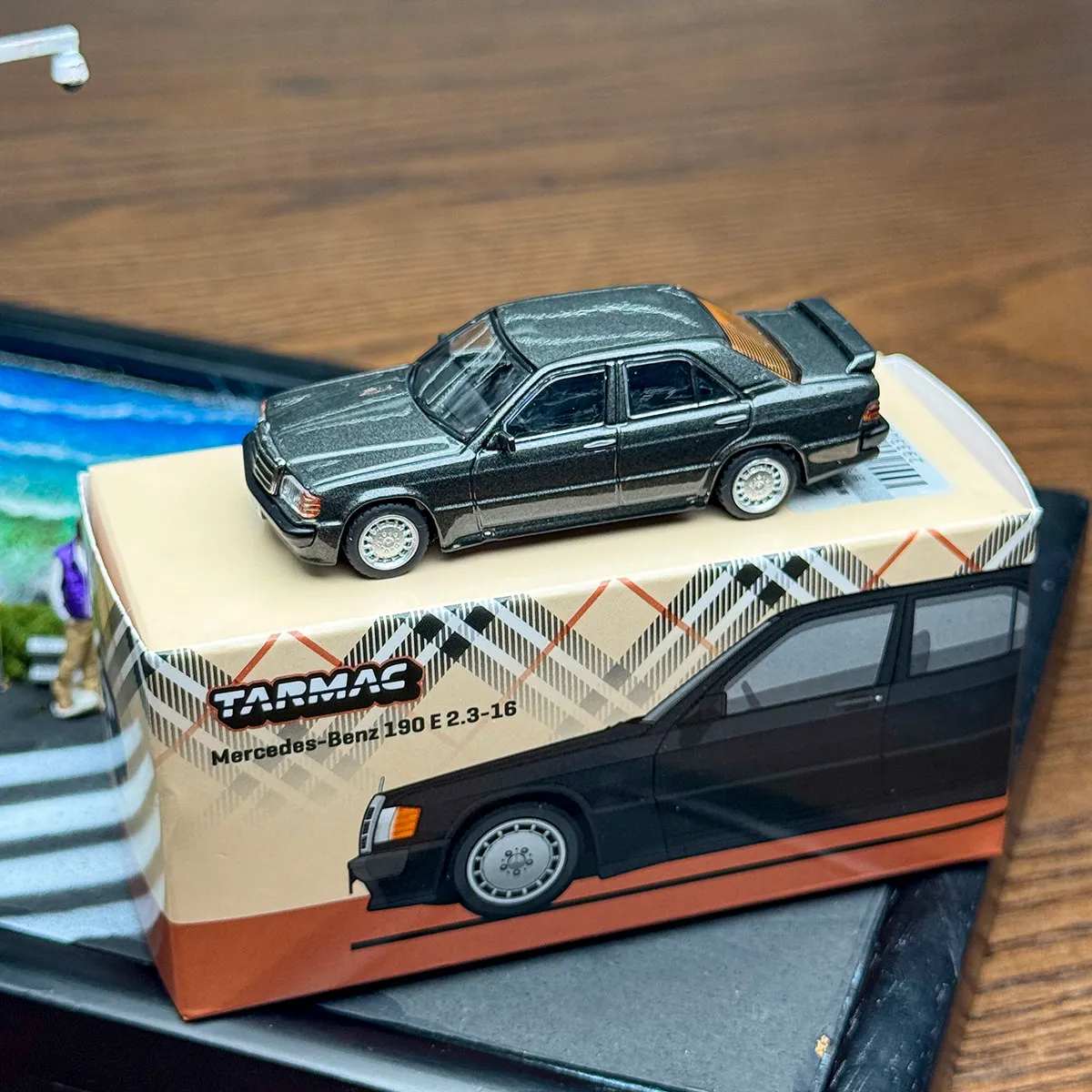 

Масштабная модель автомобиля TW 1:64 Mercedes-Benz 190E 2.3-16 из сплава, коллекционная, для детей