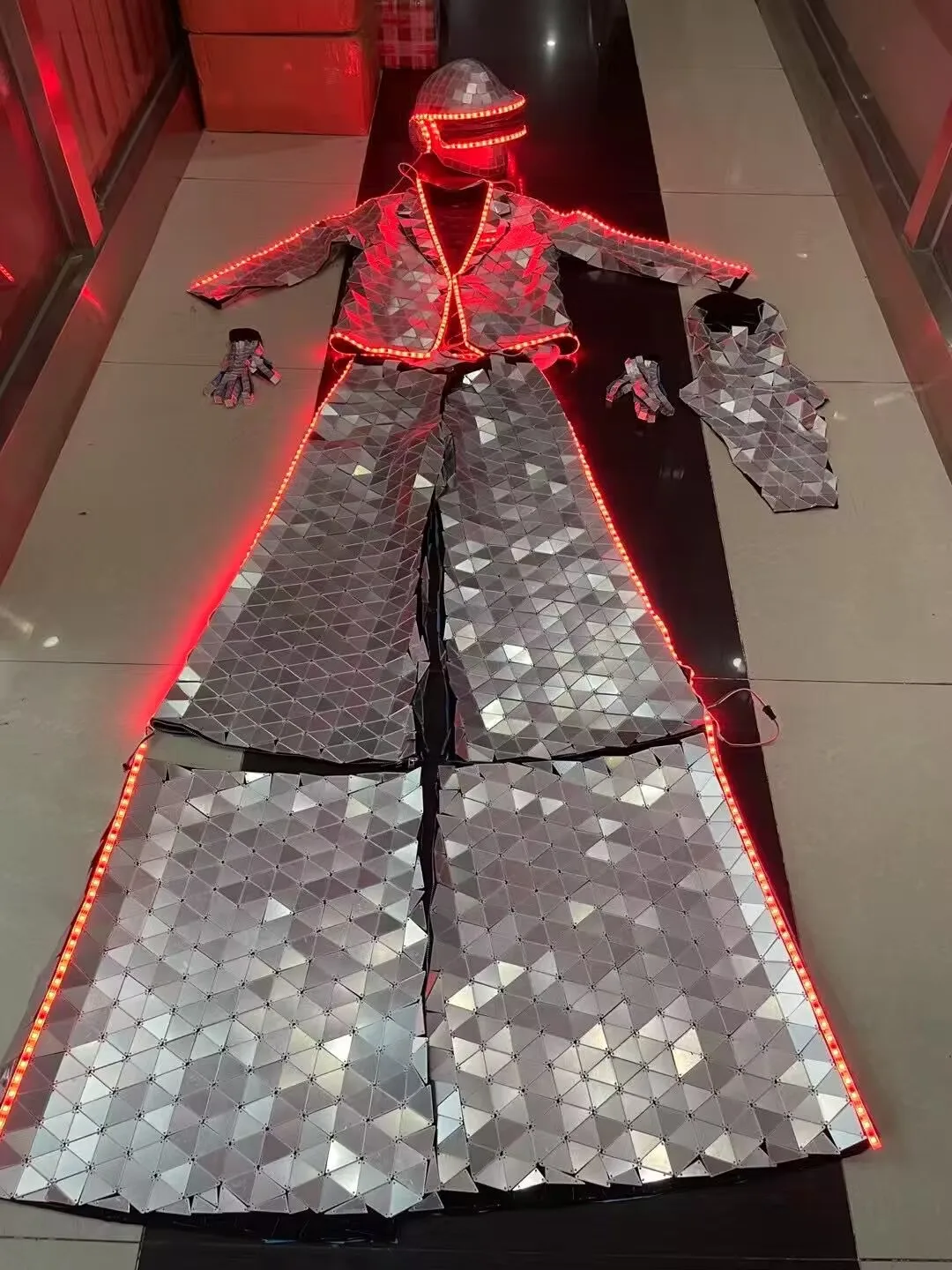 

Silver Gold Mirror Show Suit Hand Sewn LED Stilts Walker Stage Performance Suit Dance Clothing for Party Nightclub