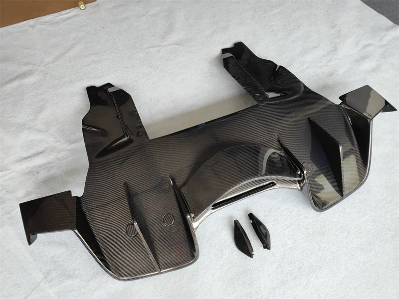 

Carbon fiber B-style rear diffuser spoiler body kit for McLaren MP4-12C 650S rear lip
