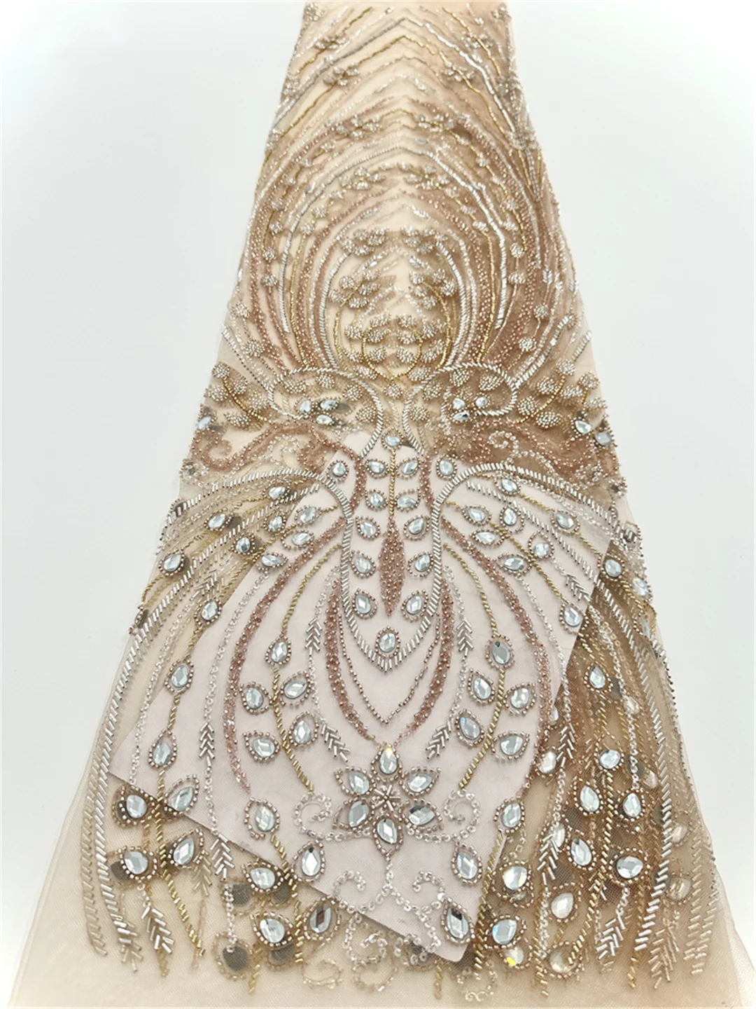 

Новейшее лучшее качество, популярная роскошная элегантная африканская тюль с блестками, кружевная ткань с вышивкой и бисером для свадебного вечернего платья-SHIT