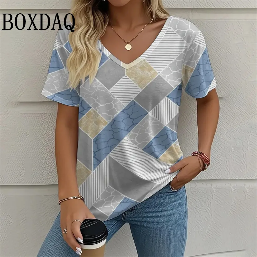 Plus Size Plaid Print Summer T-Shirt - close-up view