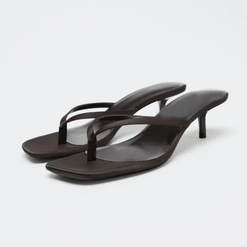 Mules à talon haut pour femme, à bout carré et à clip, style mode pour soirée, collection été 2026, pour la marche quotidienne en extérieur, chaussures de type tongs pour femme
