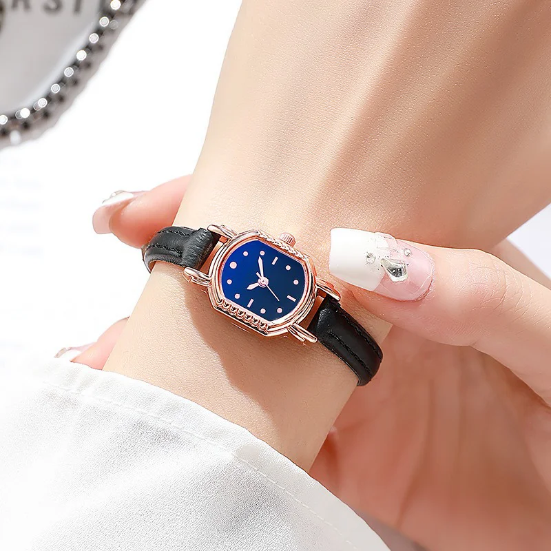 2025 vintage watch with feminine style, fashionable and elegant wine barrel shaped quartz women's watch can be customized