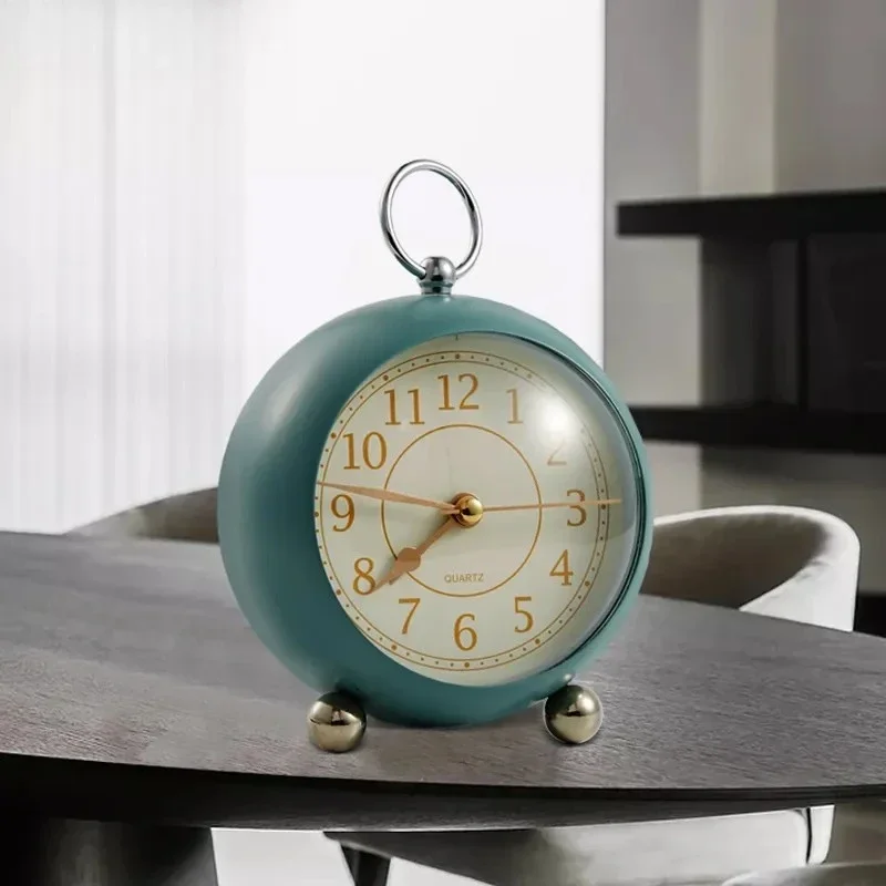 European style fashionable simple clock, children's silent electronic small alarm clock,bedroom night light,student quartz clock