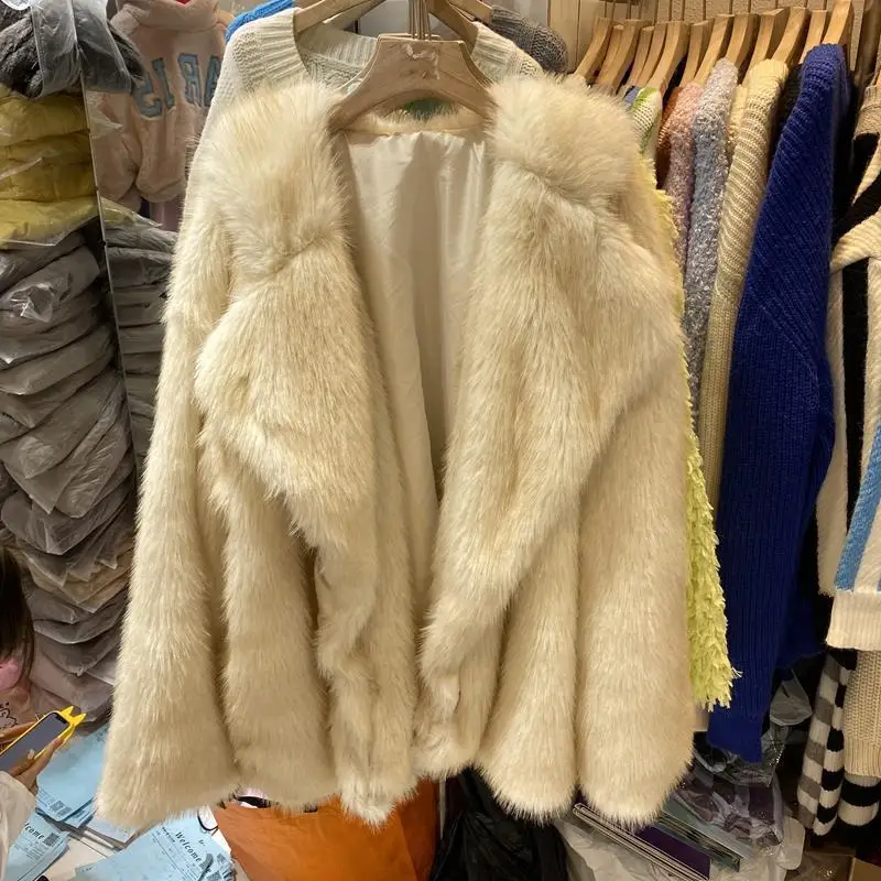 Fox Faux Fur Coatผู้หญิงKinkoffสไตล์ขนาดใหญ่Lapelอินเทรนด์ยอดนิยมเสื้อขนแกะFurry Jacketคุณภาพสูงฤดูหนาวใหม่ 2024