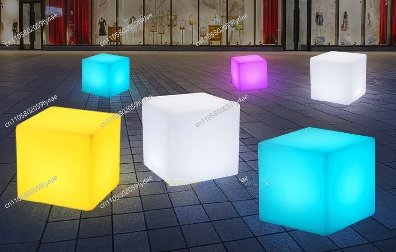 

Светодиодный светящийся куб-стол и стул: креативная комбинация мебели для бара, уличный кофейный столик-табурет