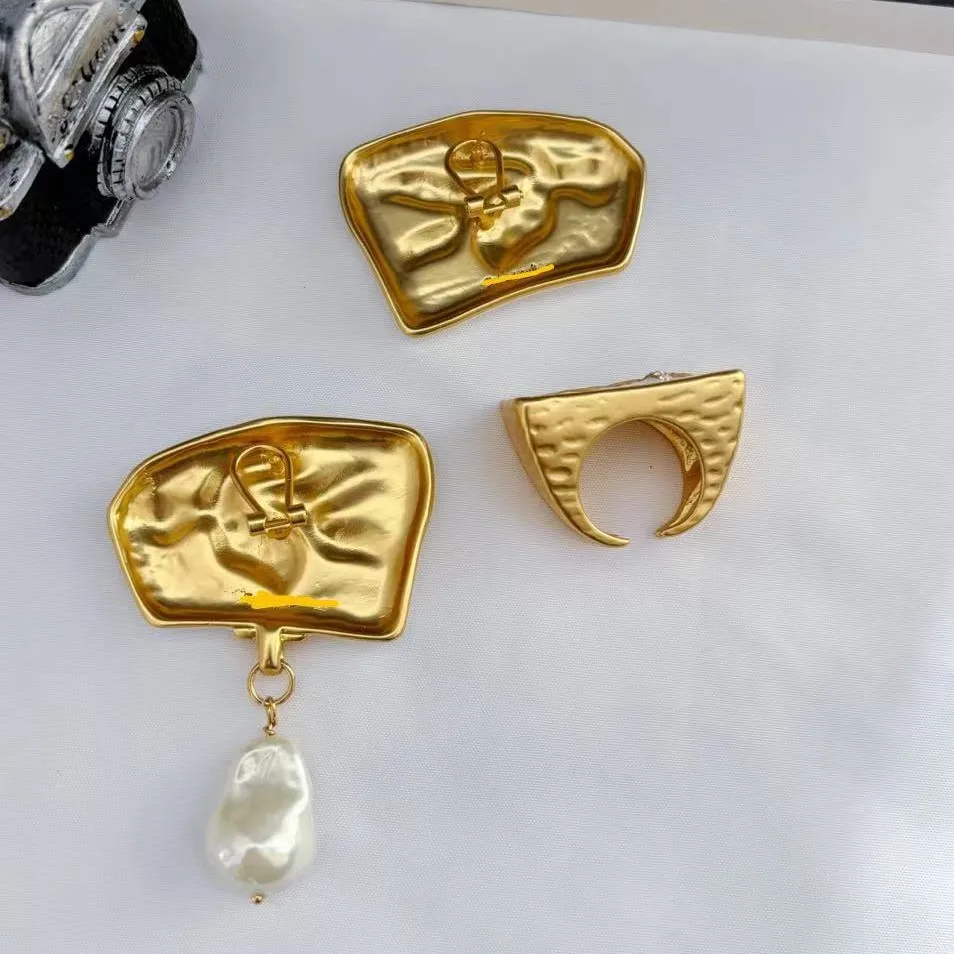 أقراط كلاسيكية أوروبية وأمريكية عتيقة، مينا فيروزي، حلقات أذن نحاسية باروكية