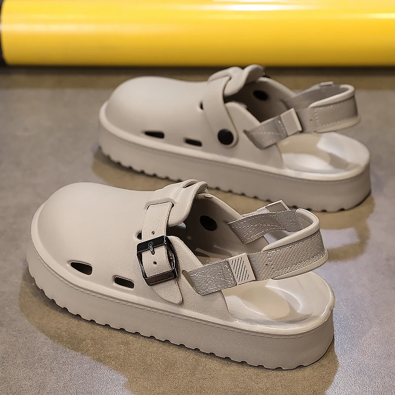 

Men's Summer Outdoor Sandals Anti-Slip Thick Bottom Hole Hole Shoes Driving Two Users Beach Cool Shoes