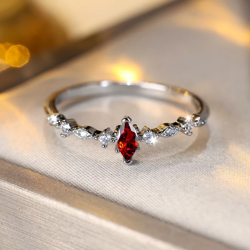 2026 Minimally Designed Zircon Ring with Horse Eye Edge, Exquisite Design, Fashionable and Versatile Jewelry and Accessories