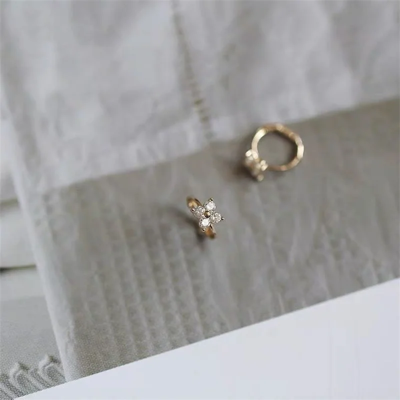 Trendy Cute Sweet Hollow Heart Zircon Hoop Earring For Women Classic Shiny Stud Earrings Fashion Small Ear Buckle Female Jewelry image 4