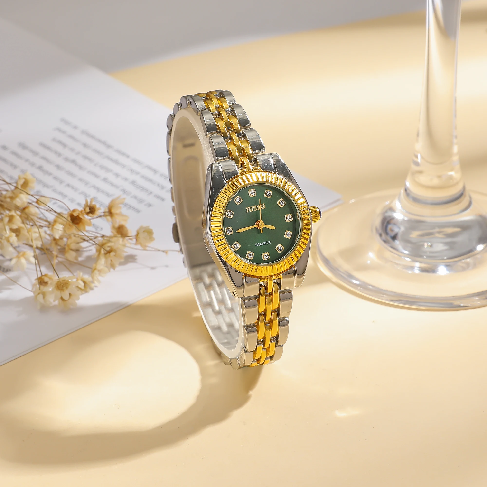 

Элегантные женские часы двухцветные (золото-серебро), с зеленым циферблатом с бриллиантами, браслет из нержавеющей стали, роскошные кварцевые наручные часы, идеальный подарок