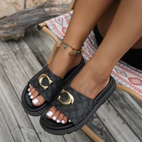 Chaussons pour femmes à semelle épaisse avec boucle en métal, sandales d'été à semelle souple, chaussures de plage antidérapantes, tongs de créateur pour femmes 4