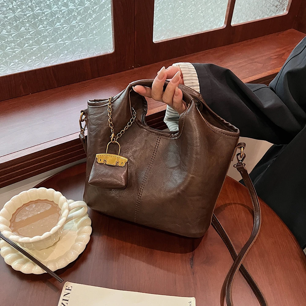 

Women Vintage Coffee Top Handle Bag 2025 New Autumn Winter Minimalist Single Shoulder Crossbody Bag Casual Composite Bucket Bags